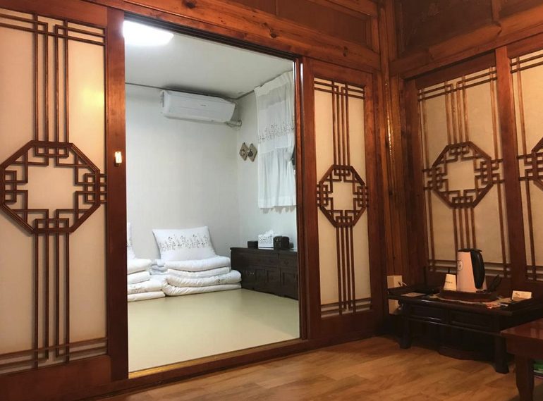 Hanok Guesthouse Suni hébergement logement où dormir séoul hanok maison traditionnelle coréenne guide avis des voyageurs authentiques moins chère